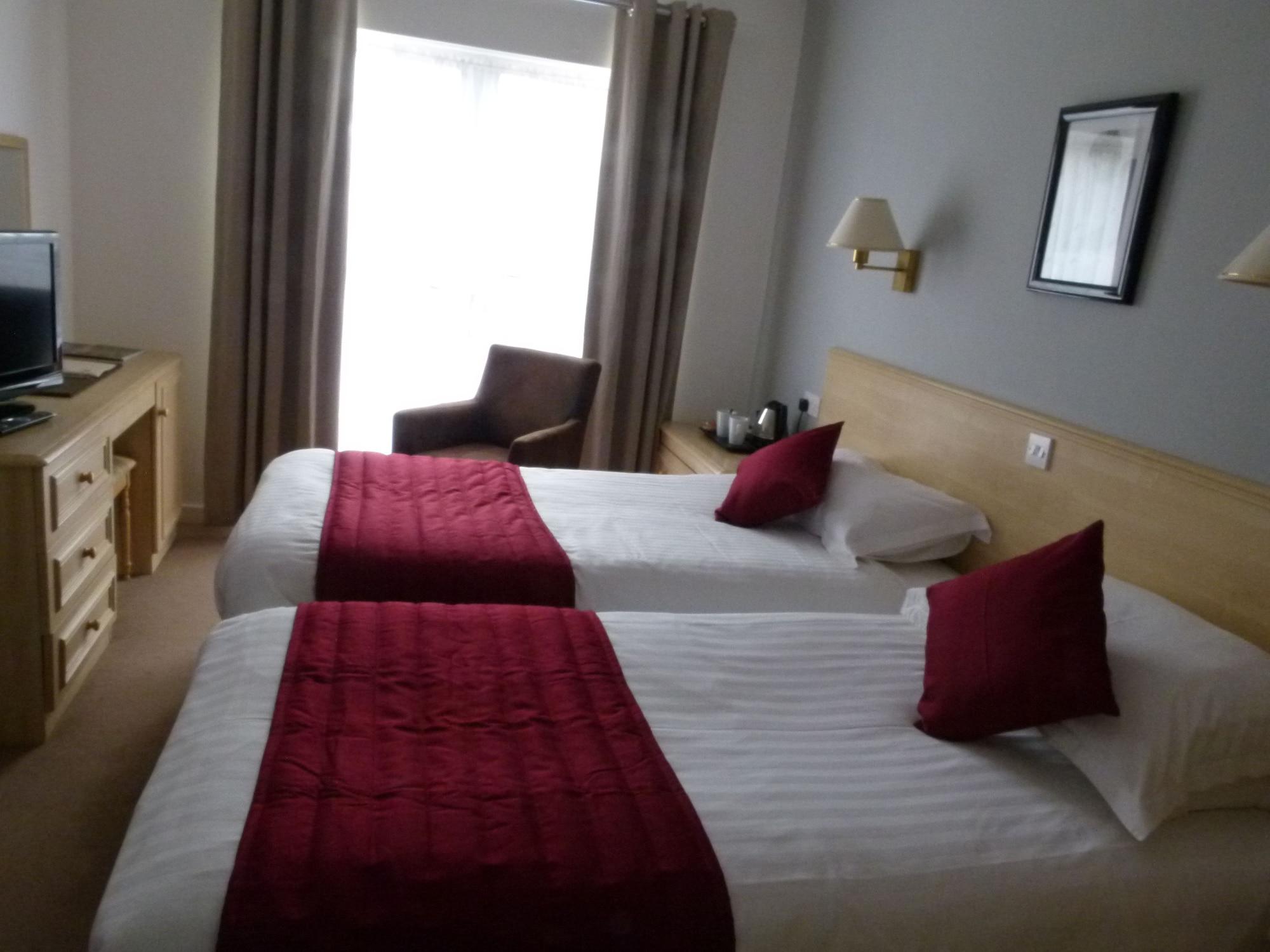 Beachcombers Hotel Grouville Εξωτερικό φωτογραφία