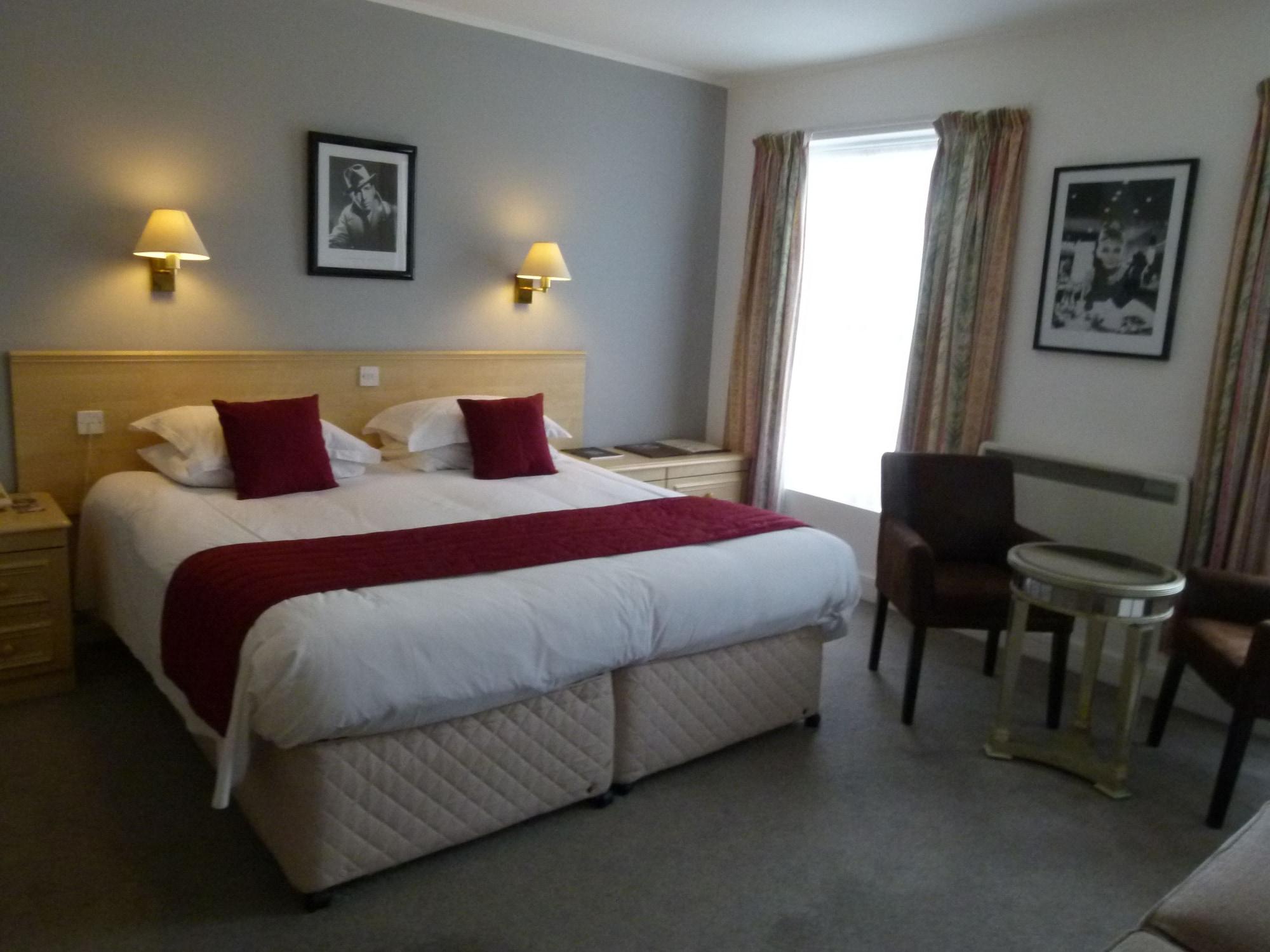 Beachcombers Hotel Grouville Εξωτερικό φωτογραφία