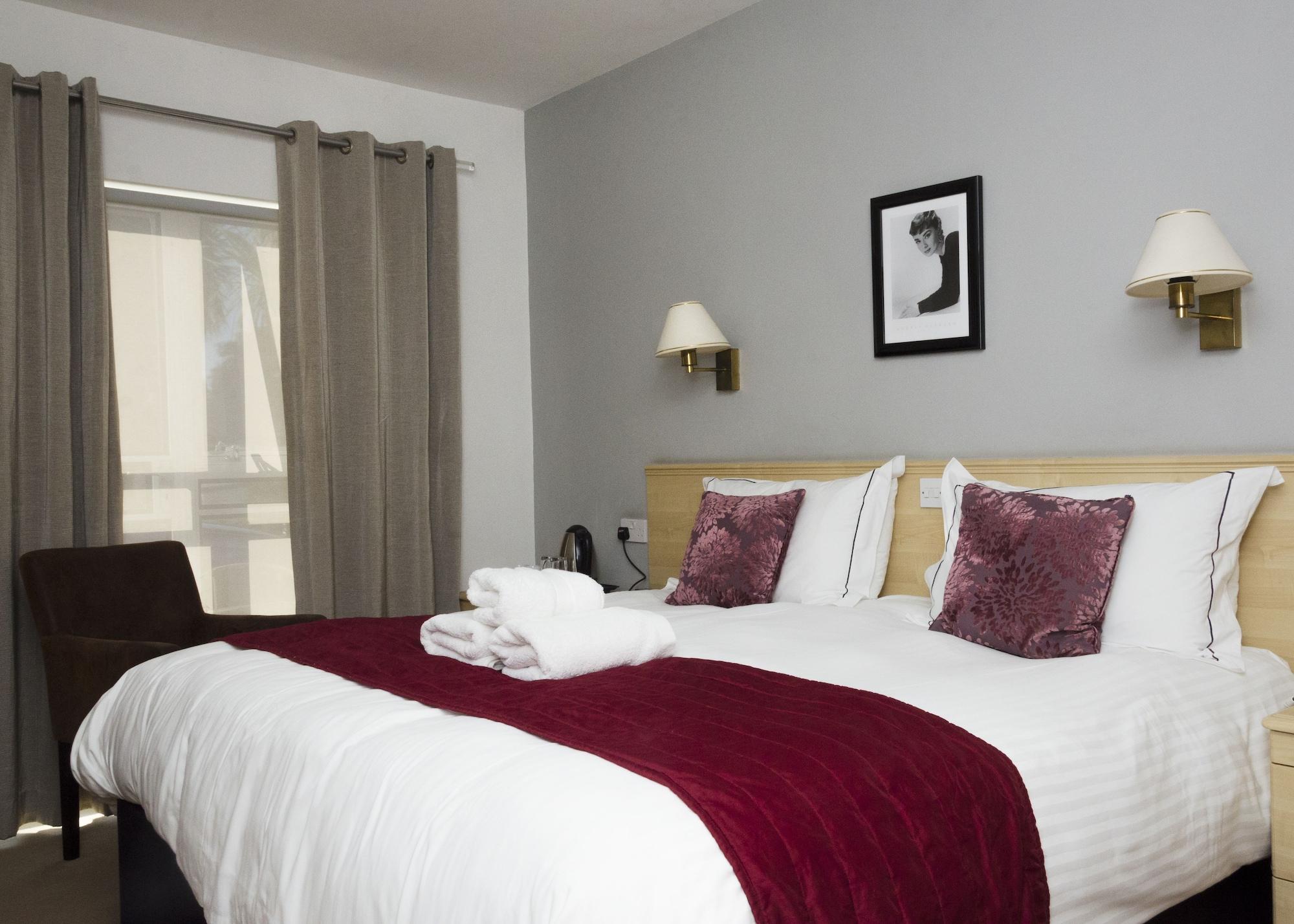 Beachcombers Hotel Grouville Εξωτερικό φωτογραφία