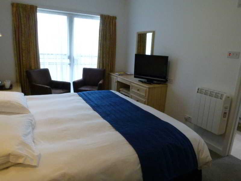 Beachcombers Hotel Grouville Εξωτερικό φωτογραφία