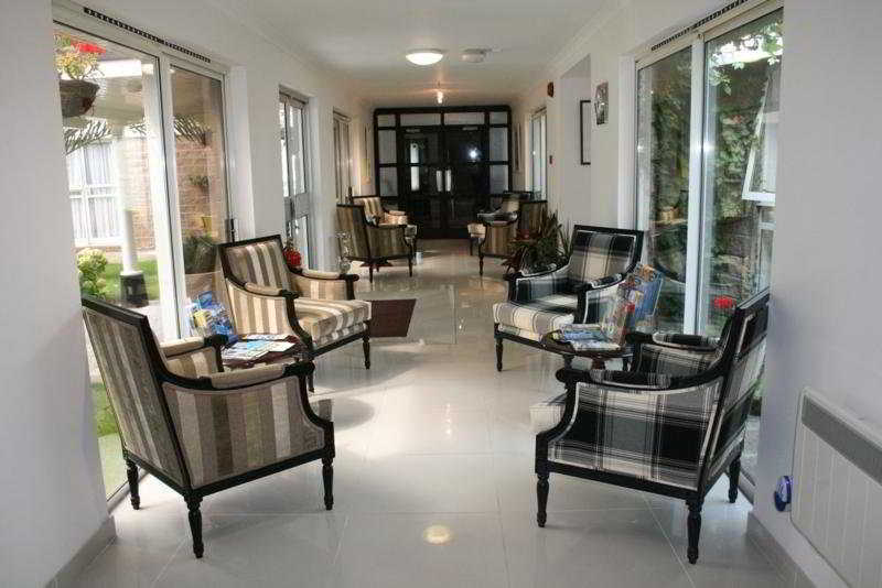 Beachcombers Hotel Grouville Εξωτερικό φωτογραφία